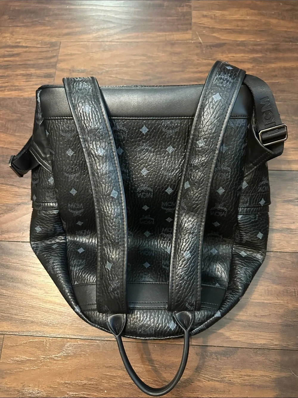 MCM textured interior use